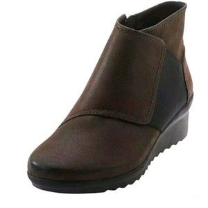 Clarks Cloudsteppers Caddell Rush Boots Sz 7.5 Brown Leather Comfort Booties